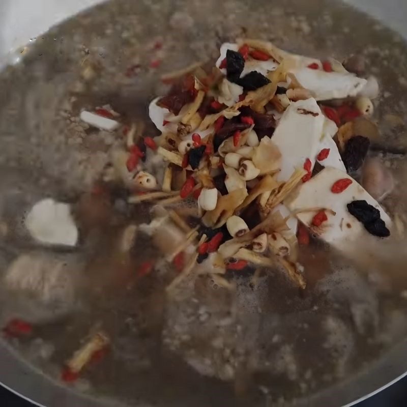 Step 2 Make beef tendon stewed with traditional herbs Beef tendon stewed with traditional herbs