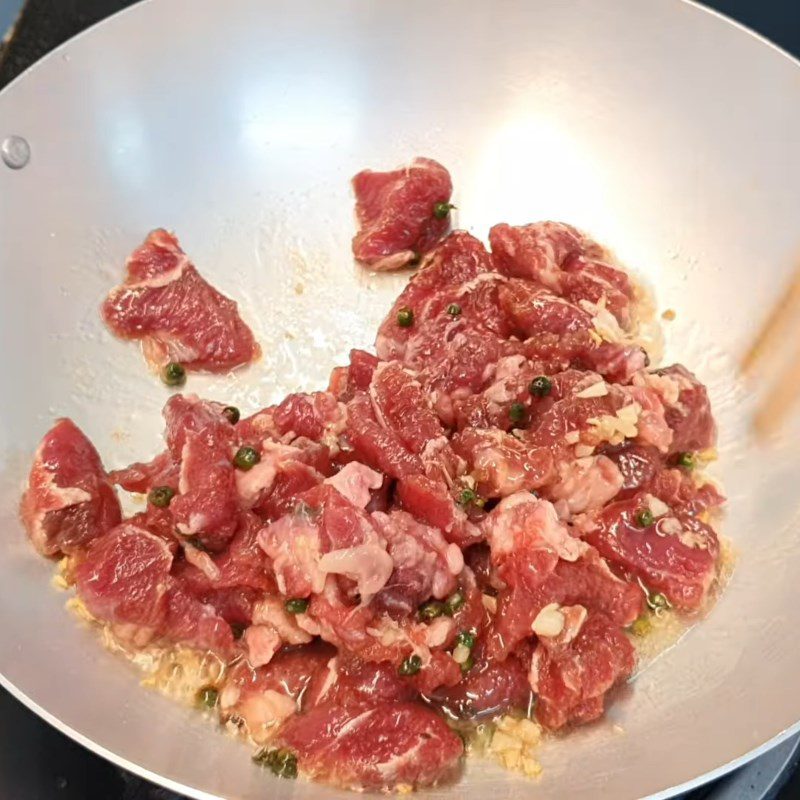 Step 3 Making green peppercorn beef stew Green peppercorn beef stew