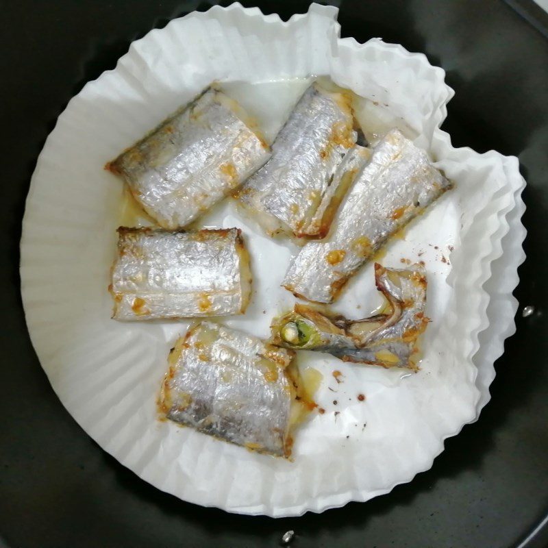 Step 2 Frying mackerel with an air fryer Crispy fried mackerel