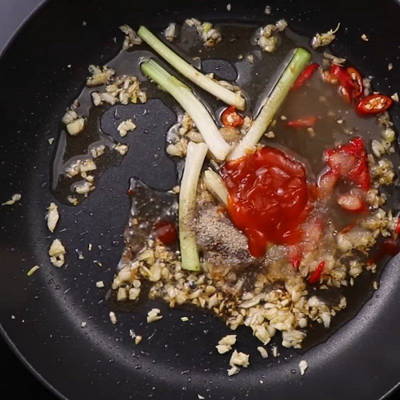 Step 3 Making Fried Tuna with Fish Sauce Fried tuna with fish sauce