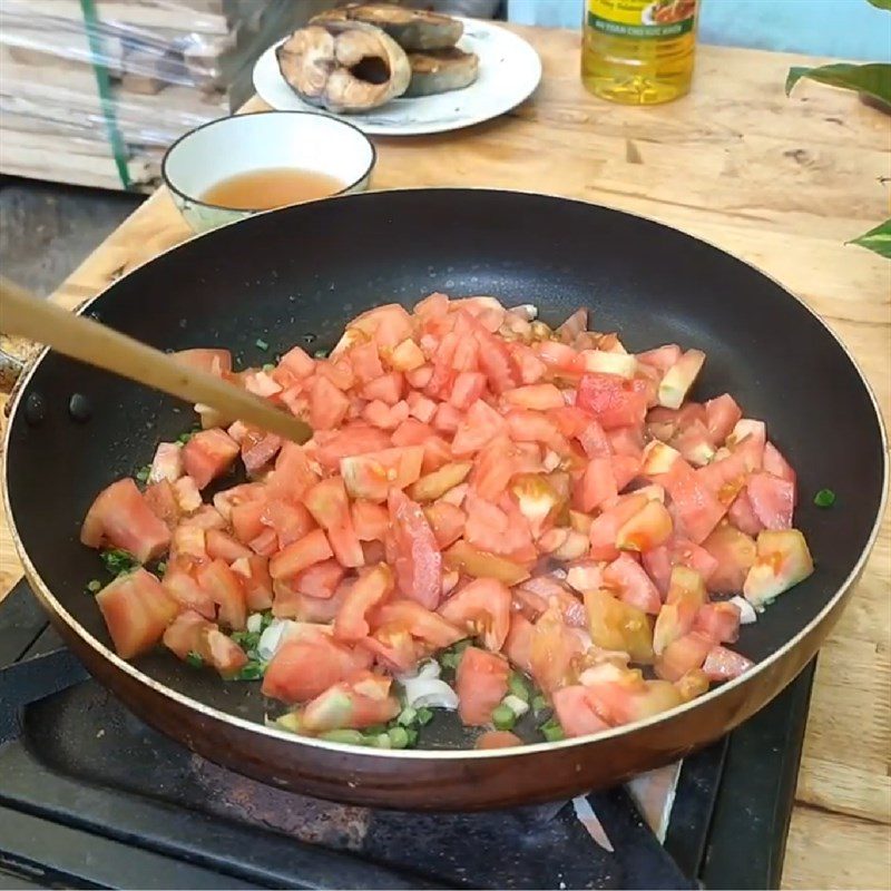 Step 4 Making Tomato Sauce Fish Pomelo Fish in Tomato Sauce