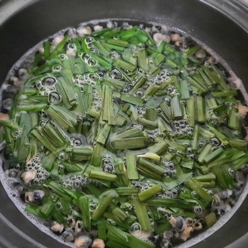 Step 2 Making clam soup with chives Clam soup with chives