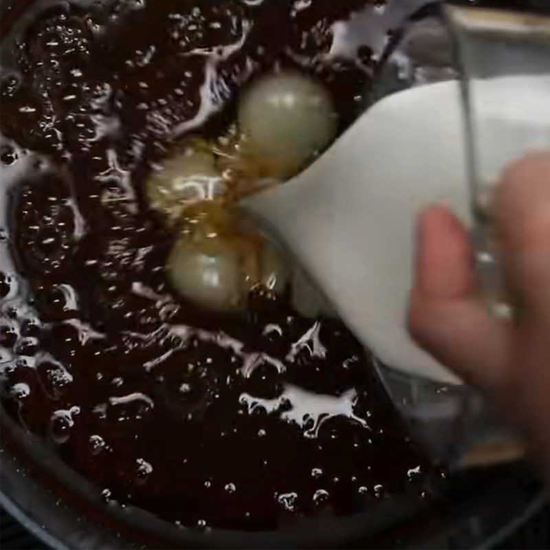 Step 6 Making caramel Croquembouche Cake