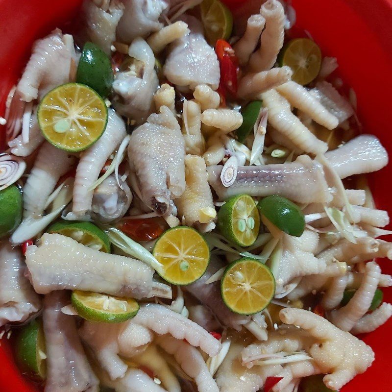 Step 5 Making chicken feet soaked in lemongrass and calamondin Chicken feet soaked in lemongrass and calamondin