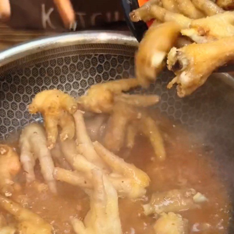 Step 4 Make spicy stir-fried chicken feet (Recipe shared from TikTok Cooking with TasteVN)