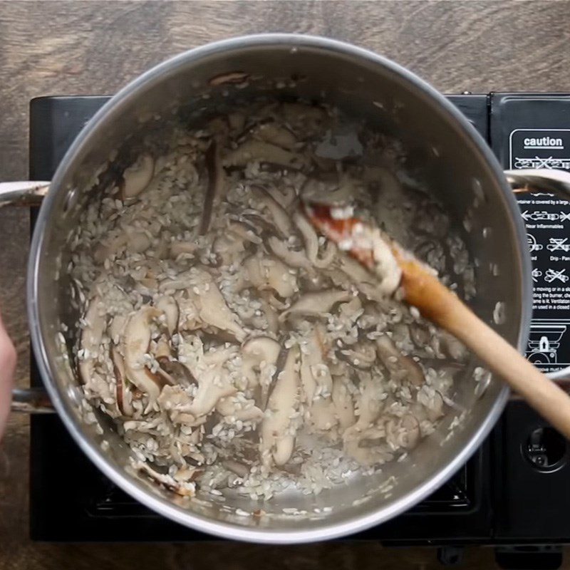 Step 3 Making Italian Risotto with shiitake mushrooms