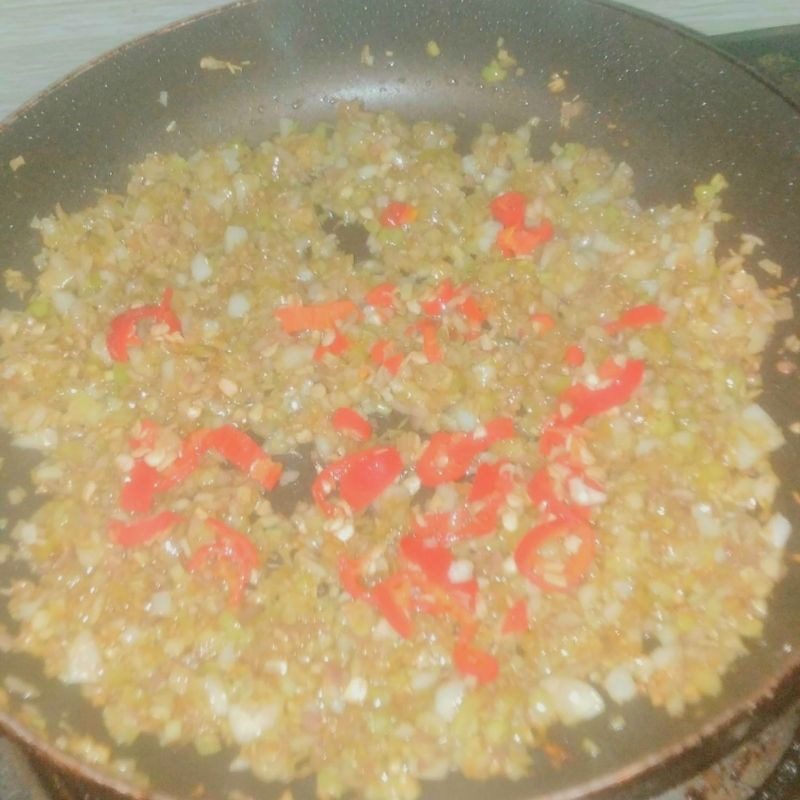 Step 3 Fried Tofu with Lemongrass and Chili Fried Tofu with Lemongrass and Chili (Recipe shared by a user)