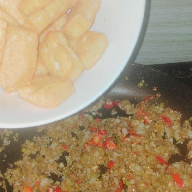 Step 3 Fried Tofu with Lemongrass and Chili Fried Tofu with Lemongrass and Chili (Recipe shared by a user)