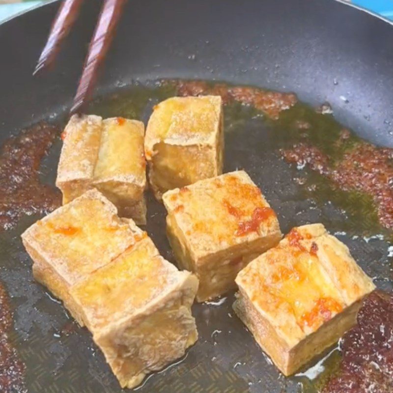 Step 3 Making Tofu with Lemongrass Tofu with lemongrass (Recipe from the TikTok channel Vegetarian Kitchen XANH)