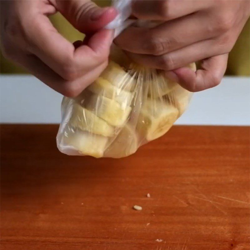 Step 1 Freeze the Bananas Raspberry Banana Ice Cream