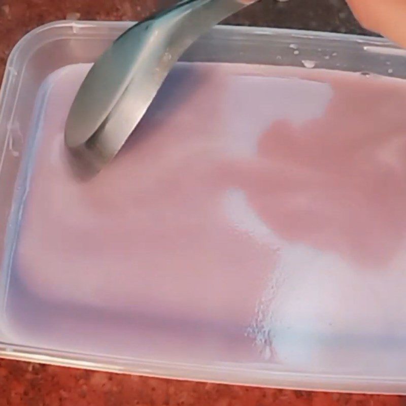 Step 4 Freeze and Cut the Bạch Taro Bạch