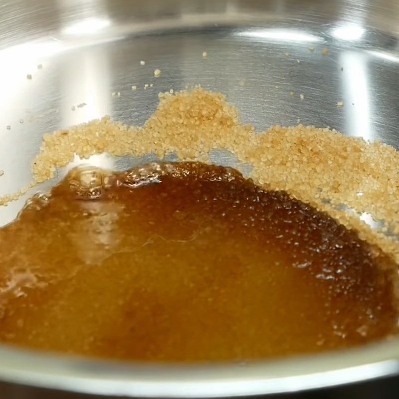 Step 3 Prepare seasoning for marinating chicken Chicken thighs braised in fish sauce