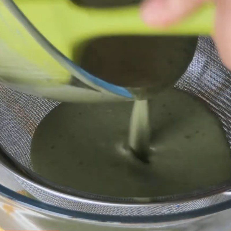 Step 4 Making matcha milk cream mixture Matcha tofu pudding