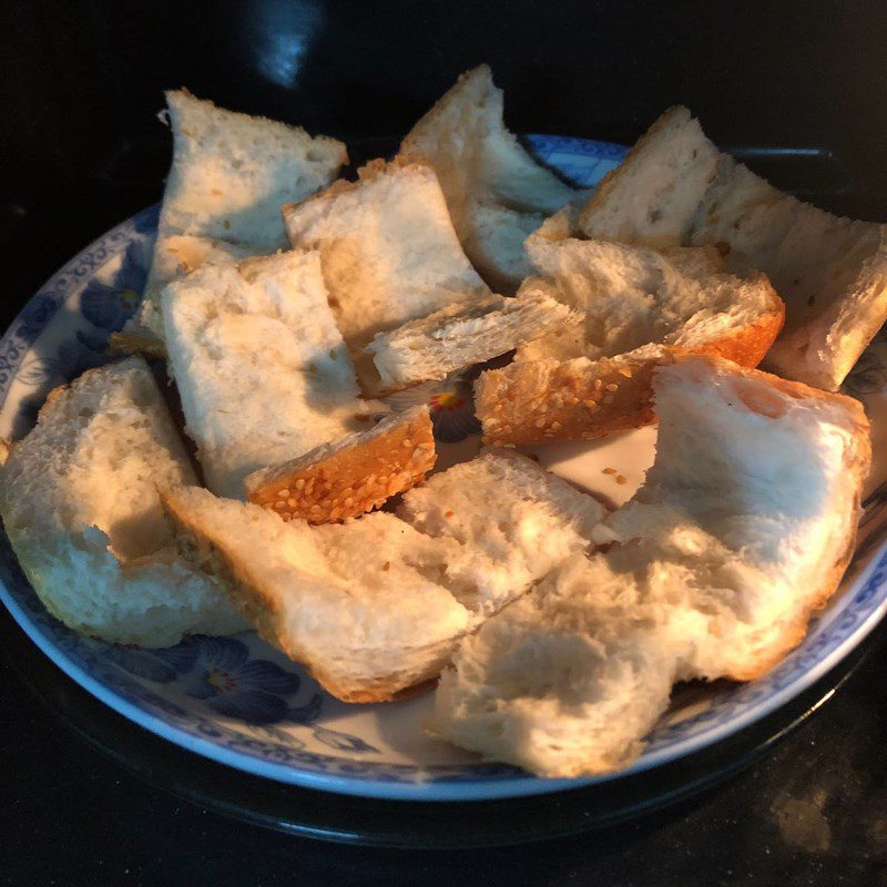 Step 2 Make the garlic butter sauce mixture and toast the garlic bread in the microwave