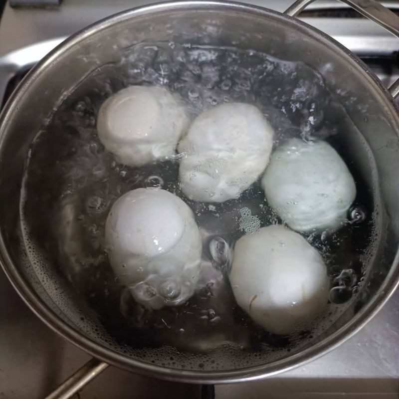 Step 1 Making boiled duck eggs Boiled Duck Eggs with Pumpkin