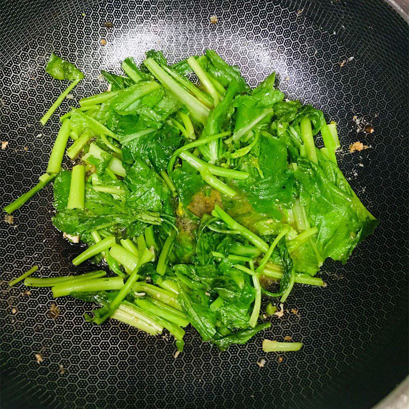 Step 4 Making mixed stir-fried noodles Mixed stir-fried noodles