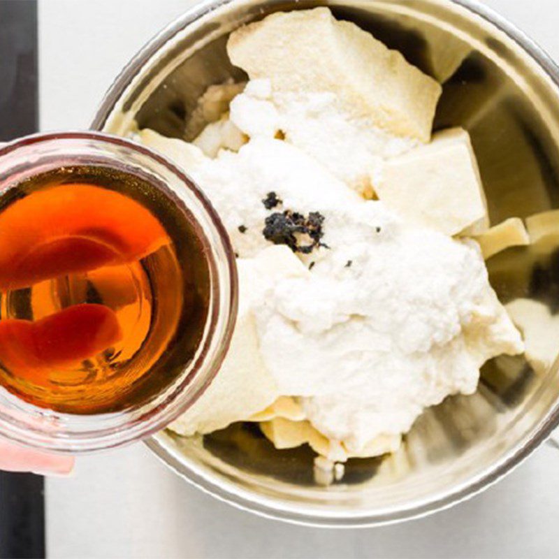 Step 2 Cook the mixture of Cashew Candy with Coconut Milk