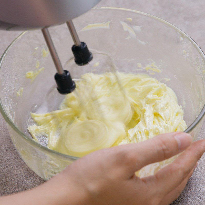 Step 3 Make cream cheese Cherry blossom cheesecake