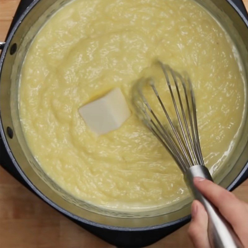 Step 3 Make egg milk ice cream Croquembouche cake