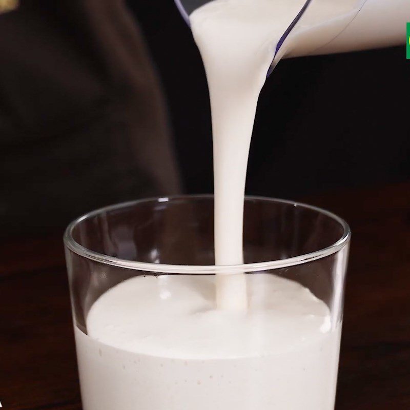 Step 4 Making whipped cream cheese Whipped cream cheese using a blender