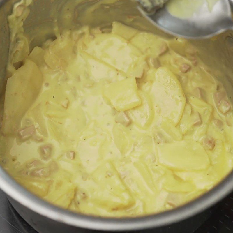 Step 4 Make mashed potatoes Tuna with cheese sauce