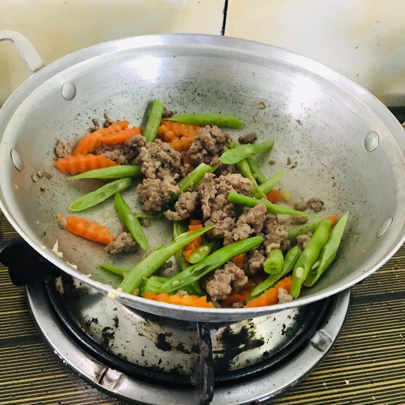 Step 4 Make stir-fried minced meat noodles Stir-fried minced meat noodles