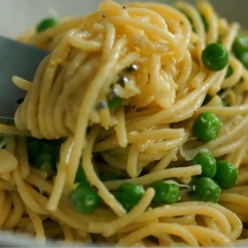 Step 2 Make Spaghetti Salmon Cream Sauce