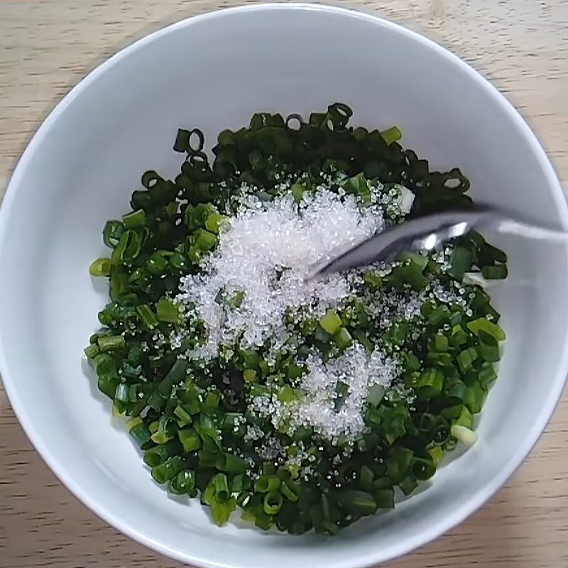 Step 1 Make scallion oil for Grilled Banana with Scallion Oil