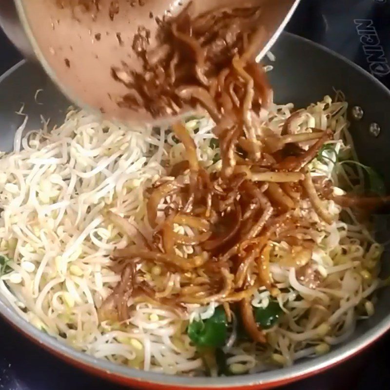 Step 5 Making Stir-fried Dried Squid with Bean Sprouts Dried Squid Stir-fried Bean Sprouts