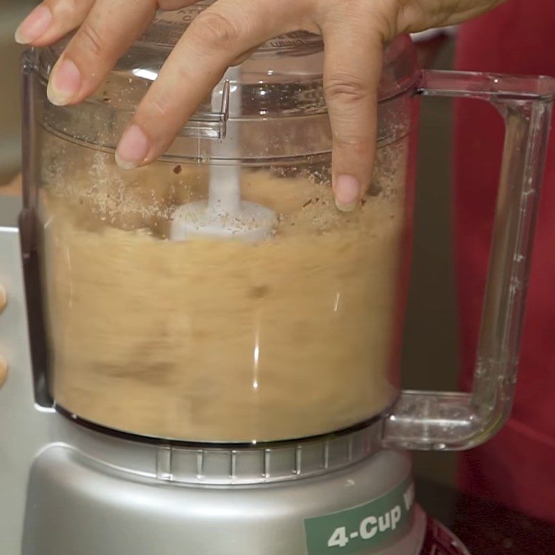 Step 4 Making peanut sugar salt Sticky rice with durian