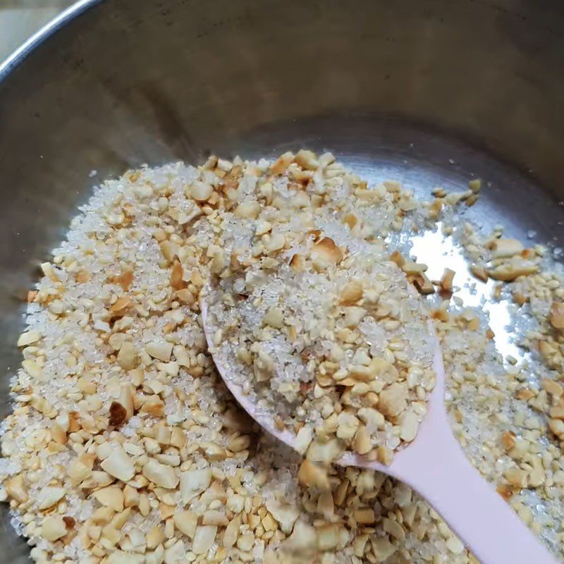 Step 5 Make sesame salt and finish Sticky corn (steamed corn) with a rice cooker