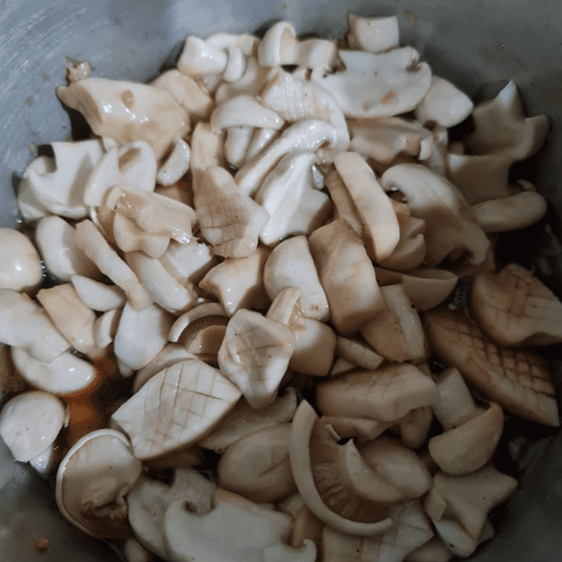 Step 3 Making sautéed mushrooms Sautéed mushrooms