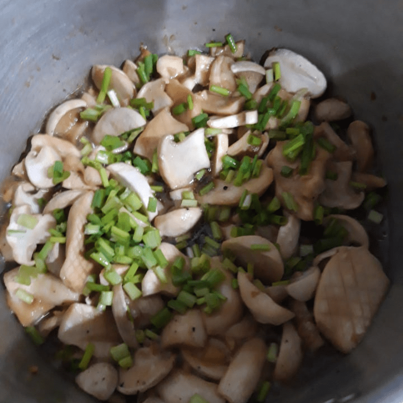 Step 3 Making sautéed mushrooms Sautéed mushrooms