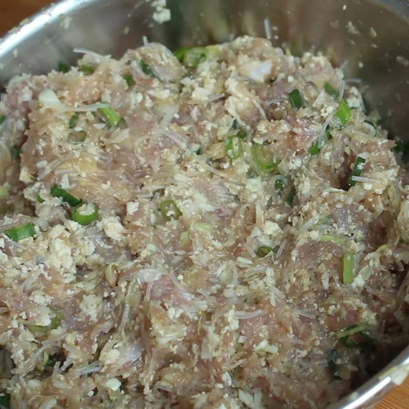 Step 3 Making the Filling for Steamed Pork Dumplings