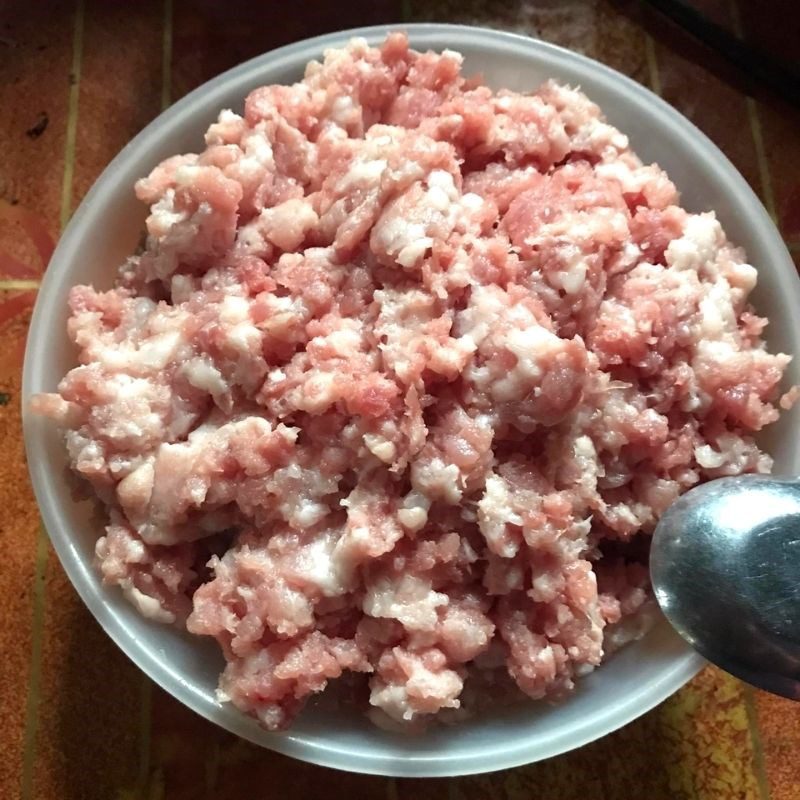 Step 2 Making the filling for Lạng Sơn fried cake