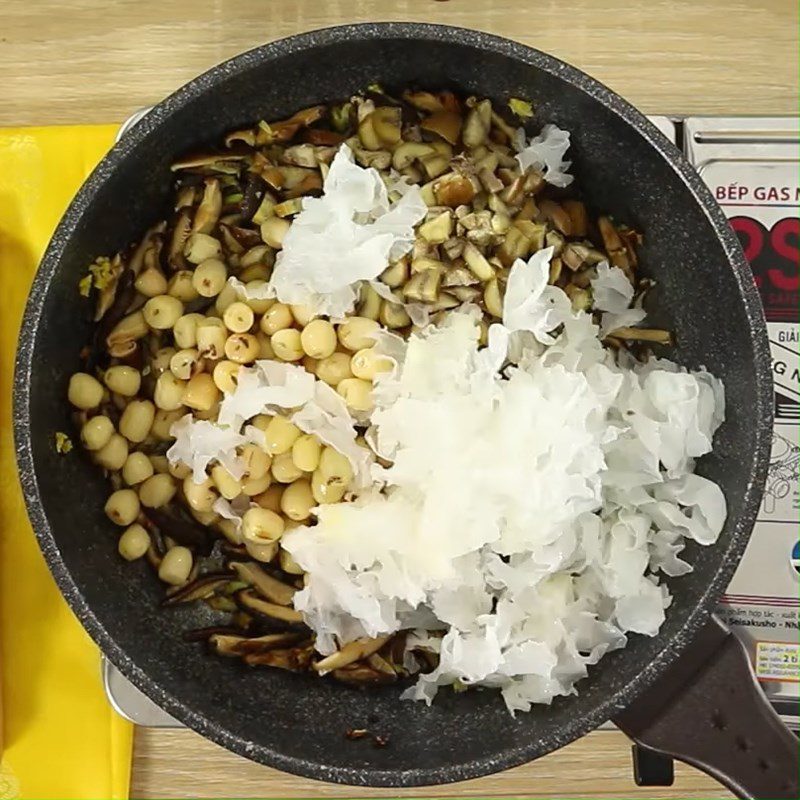 Step 4 Making Chưng Cake Filling Brown Sticky Rice Cake