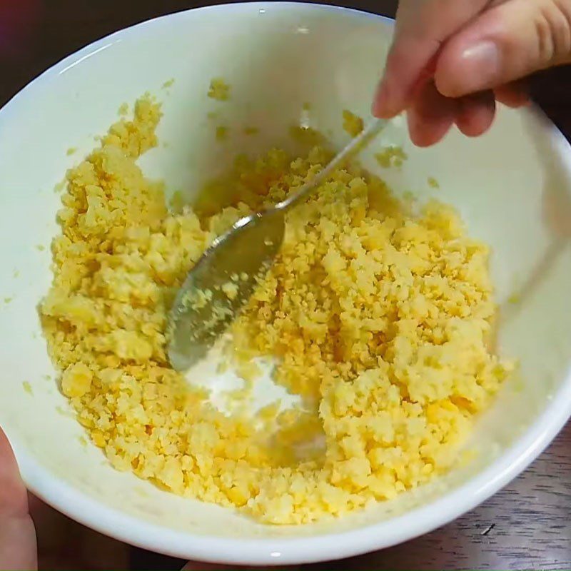 Step 4 Making mung bean filling Steamed pumpkin cake with coconut