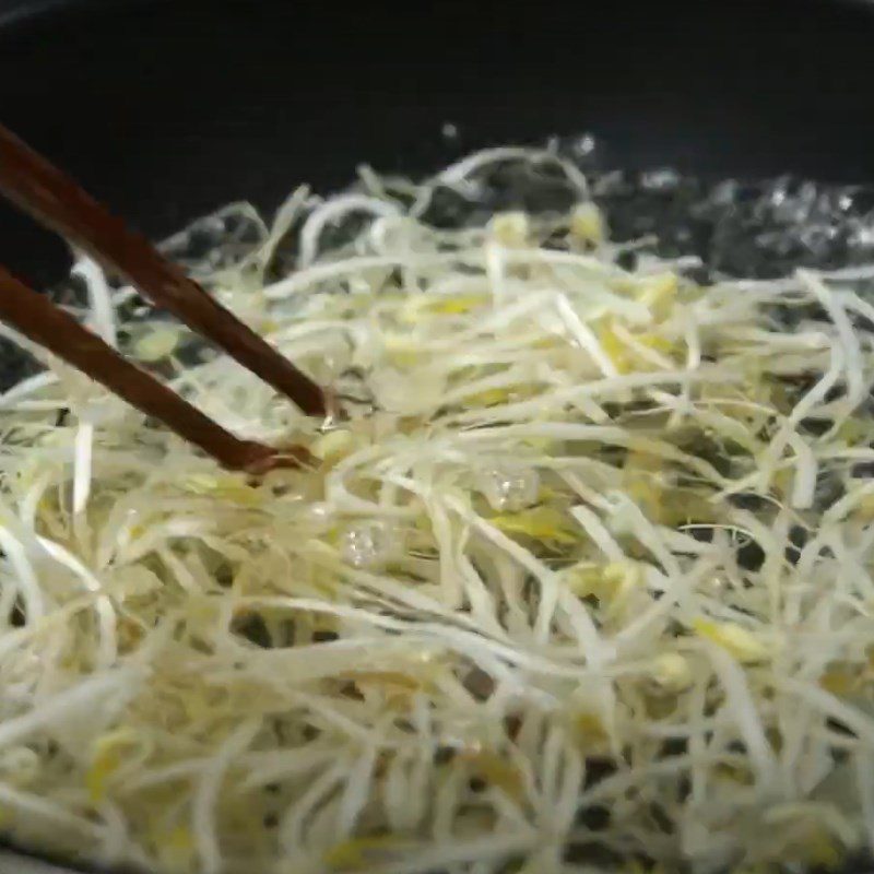 Step 2 Making vegetable filling for vegetable Mandu