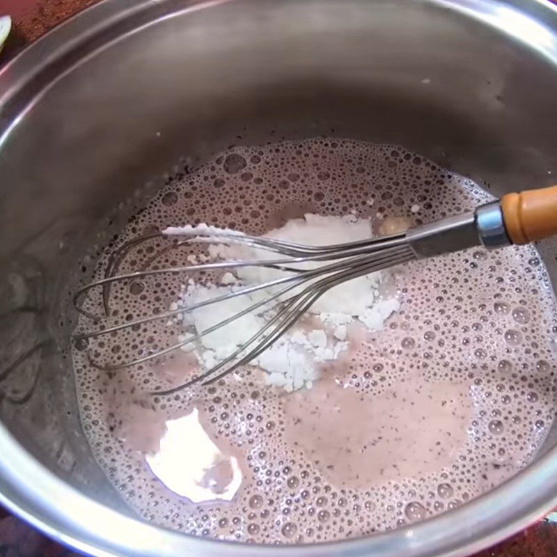 Step 2 Make chocolate filling Cream-filled chocolate bread