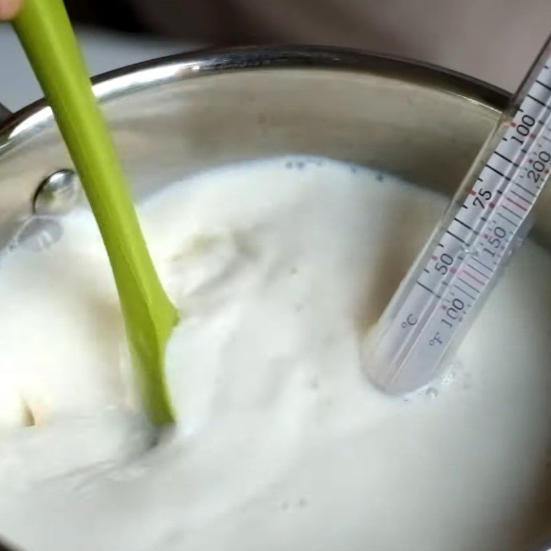 Step 2 Heat the fresh milk mixture Yogurt from fresh milk (incubated with a rice cooker)