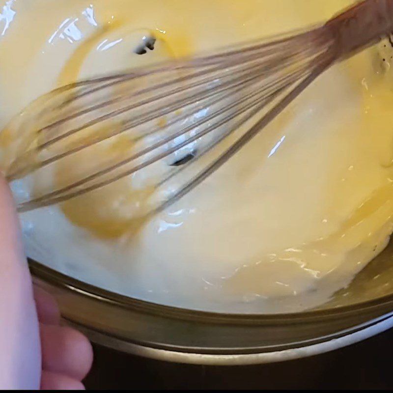 Step 1 Heating the egg mixture for Mango Tiramisu