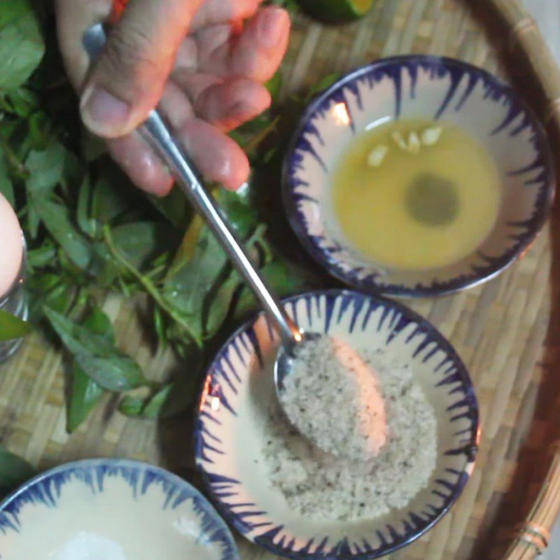 Step 2 Making dipping sauce Salt and pepper lime