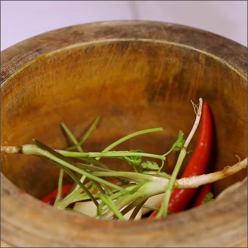 Step 2 Making dipping sauce Garlic chili dipping sauce with coriander roots and peanuts