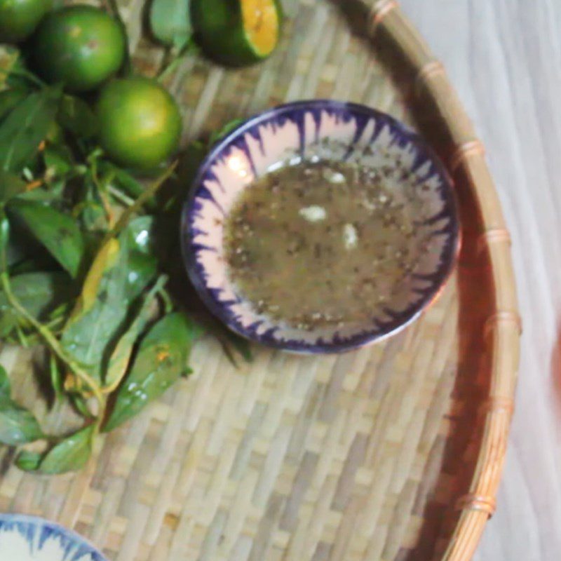 Step 2 Making dipping sauce Salt and pepper lime