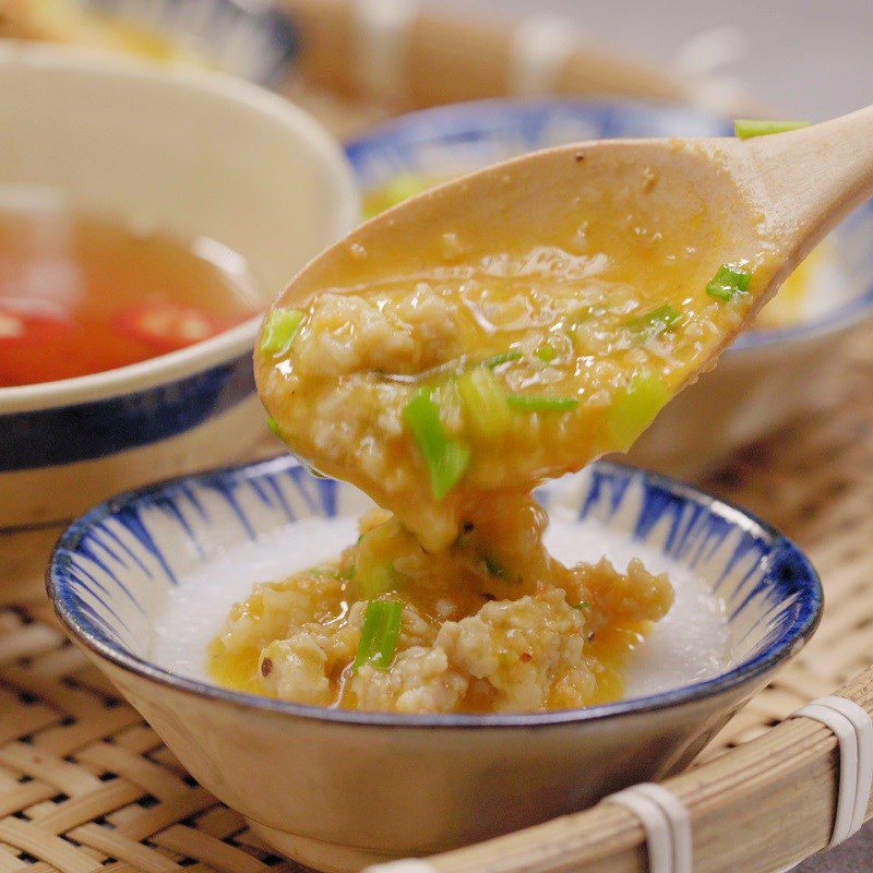 Step 6 Making the dipping sauce and finishing the shrimp and pork stuffed rice cakes