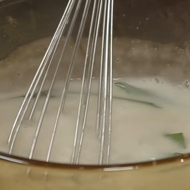 Step 3 Making coconut milk Durian sticky rice roll