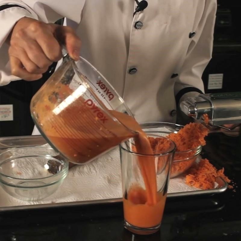 Step 2 Making sweet potato carrot juice Sweet potato carrot juice