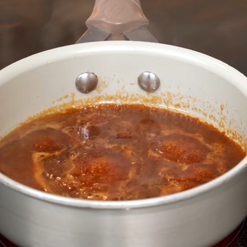 Step 5 Making the sauce for spicy garlic butter chicken stir-fry