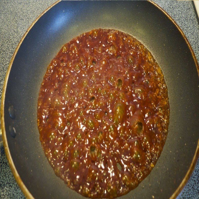 Step 2 Making the fish steaming sauce Steamed snakehead fish with soy sauce