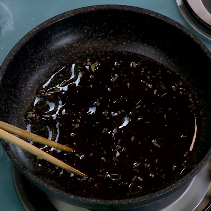 Step 4 Make Quang noodle sauce Vegetarian mixed Quang noodles